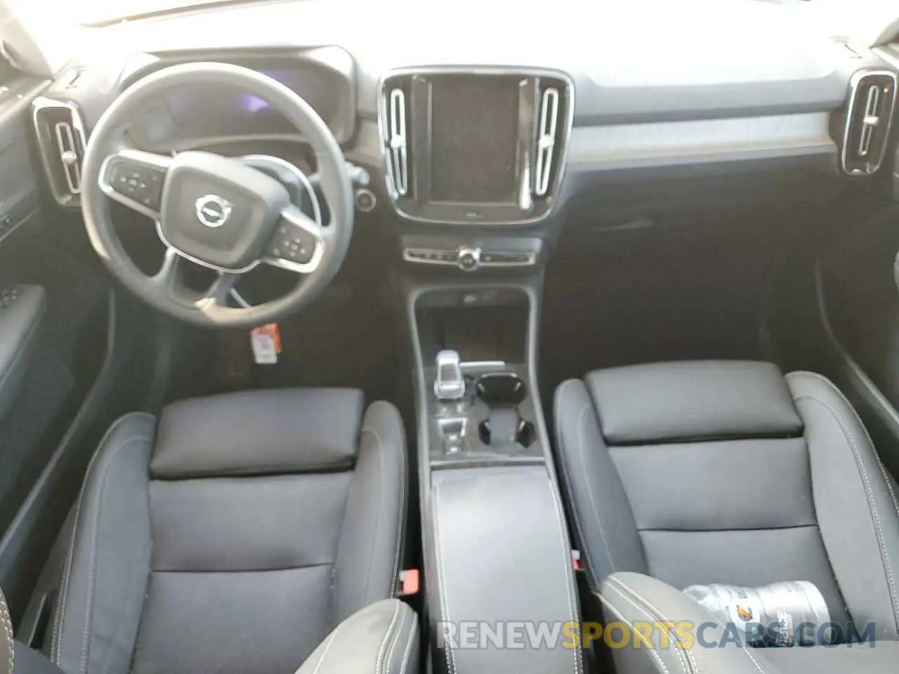 8 Photograph of a damaged car YV4L12ULXR2254114 VOLVO XC40 PLUS 2024