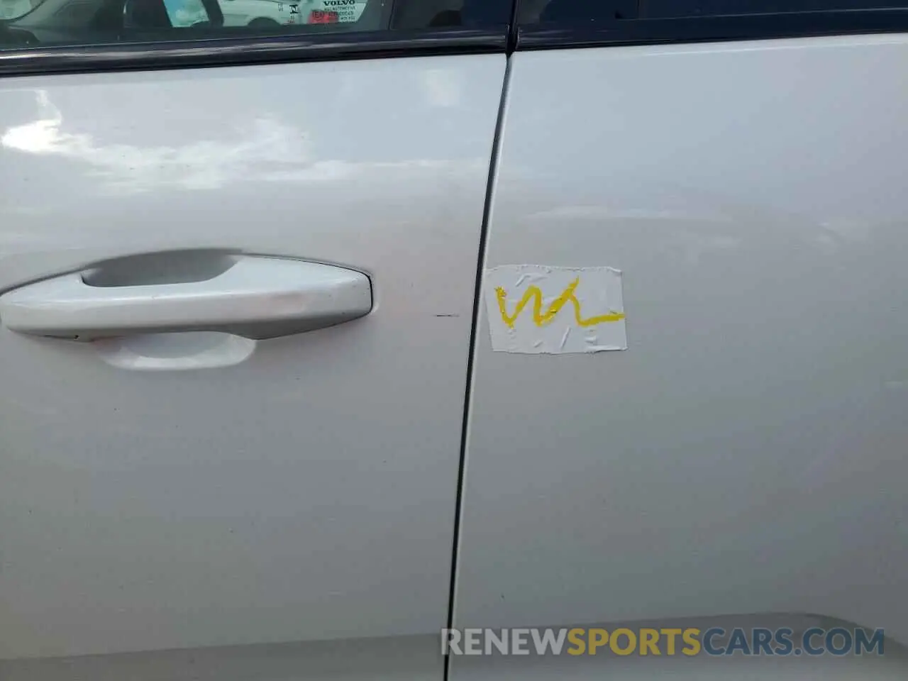 13 Photograph of a damaged car YV4L12ULXR2314263 VOLVO XC40 PLUS 2024