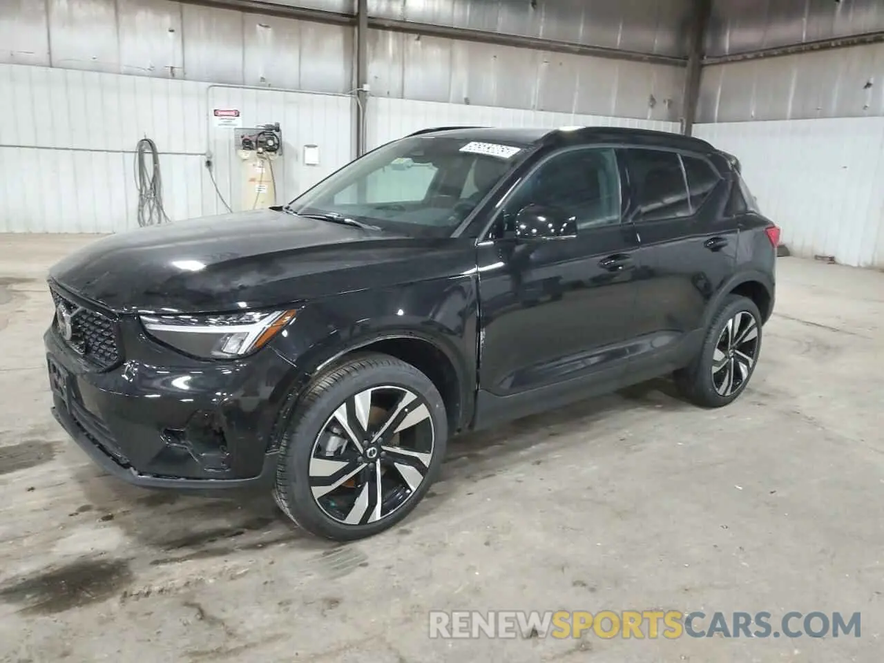 1 Photograph of a damaged car YV4L12UC4S2509880 VOLVO XC40 PLUS 2025
