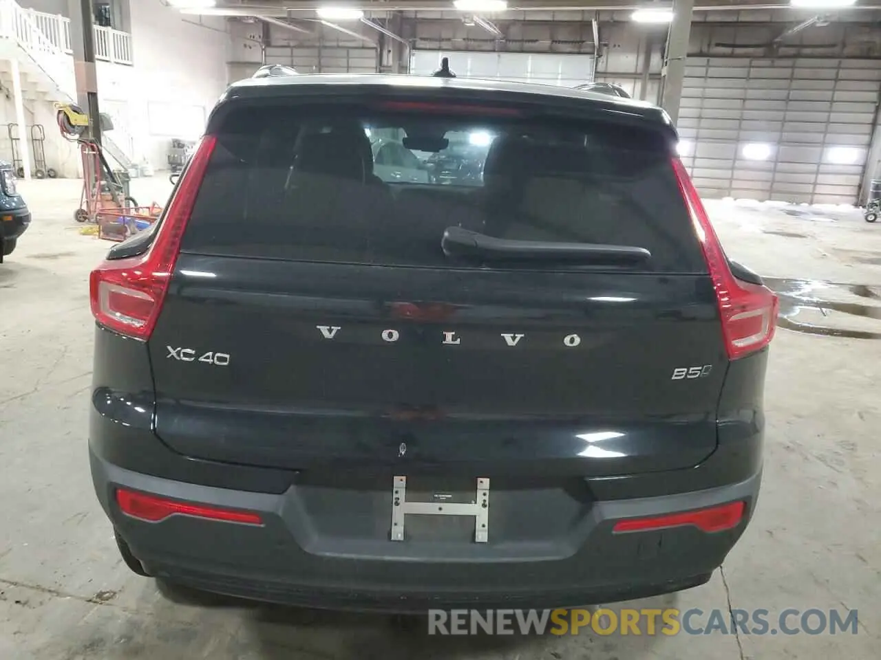 6 Photograph of a damaged car YV4L12UC4S2509880 VOLVO XC40 PLUS 2025