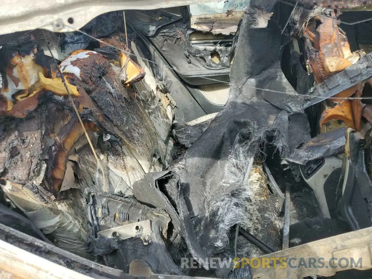 10 Photograph of a damaged car YV4L12UC9S2604399 VOLVO XC40 PLUS 2025