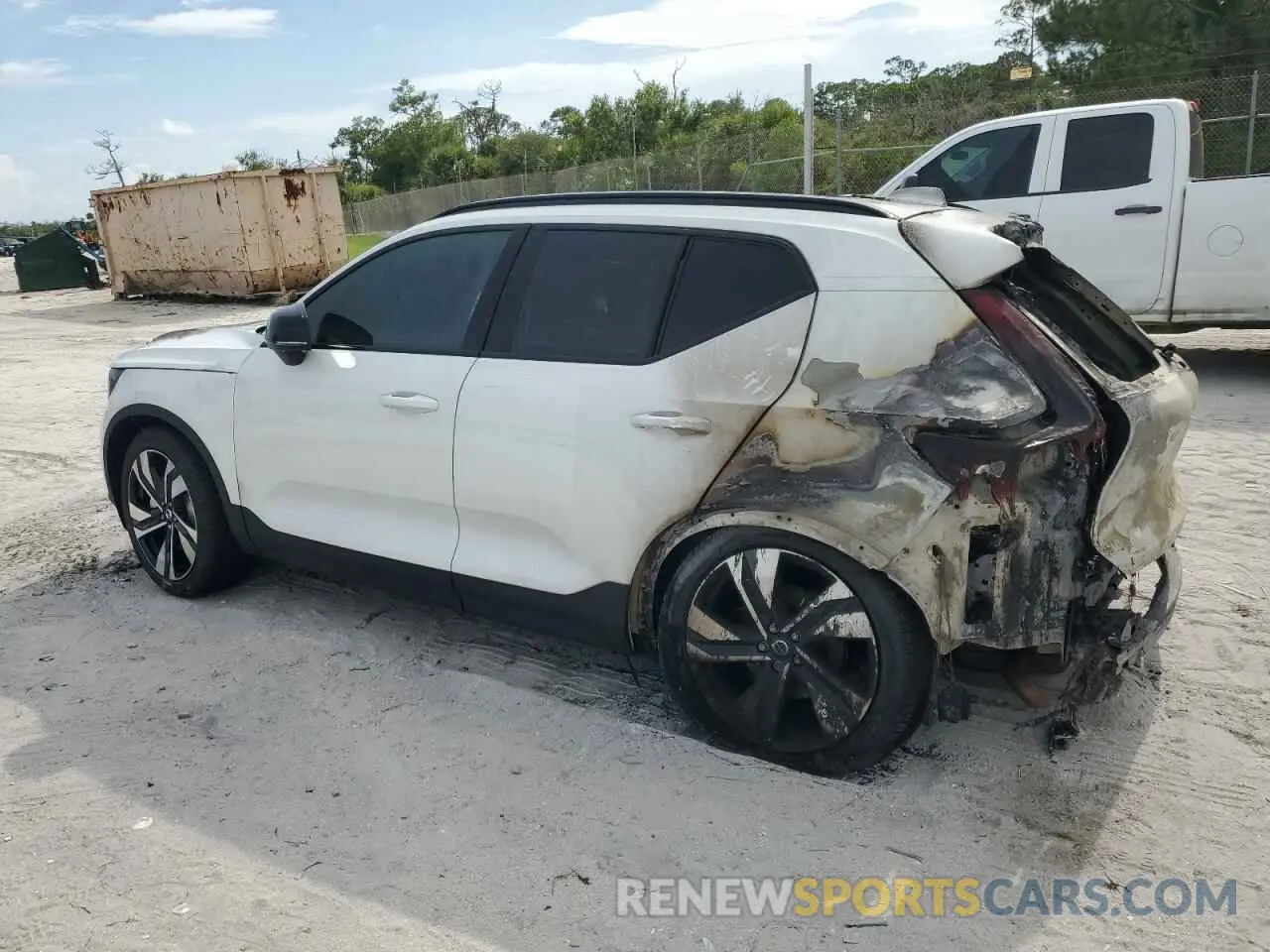 2 Photograph of a damaged car YV4L12UC9S2604399 VOLVO XC40 PLUS 2025