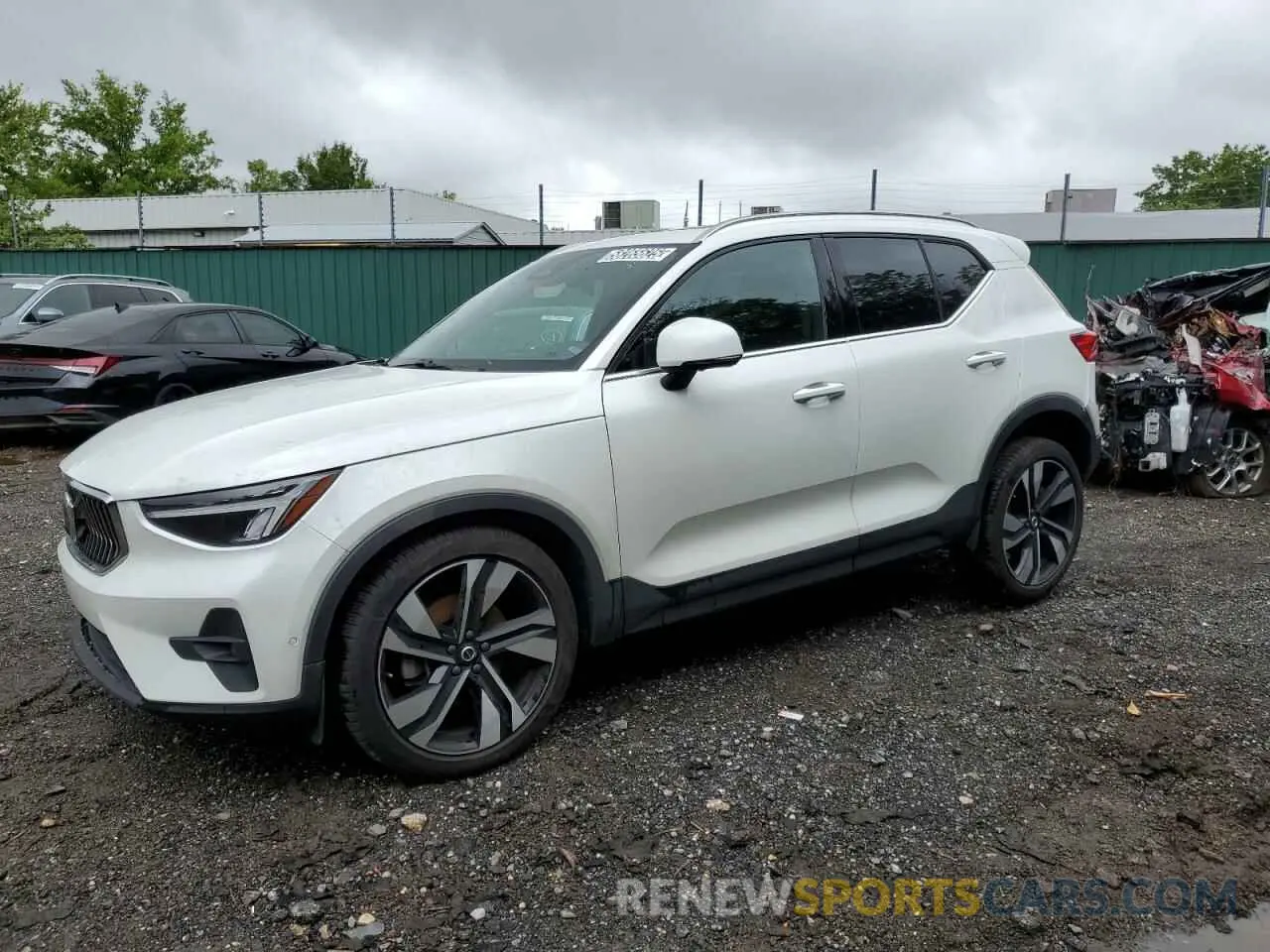1 Photograph of a damaged car YV4L12UE3S2503506 VOLVO XC40 PLUS 2025