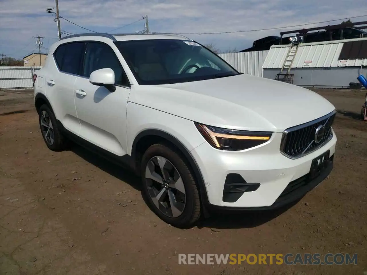 4 Photograph of a damaged car YV4L12UE6S2547385 VOLVO XC40 PLUS 2025