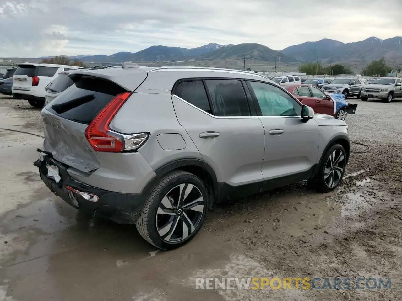 3 Photograph of a damaged car YV4L12UE8S2504005 VOLVO XC40 PLUS 2025