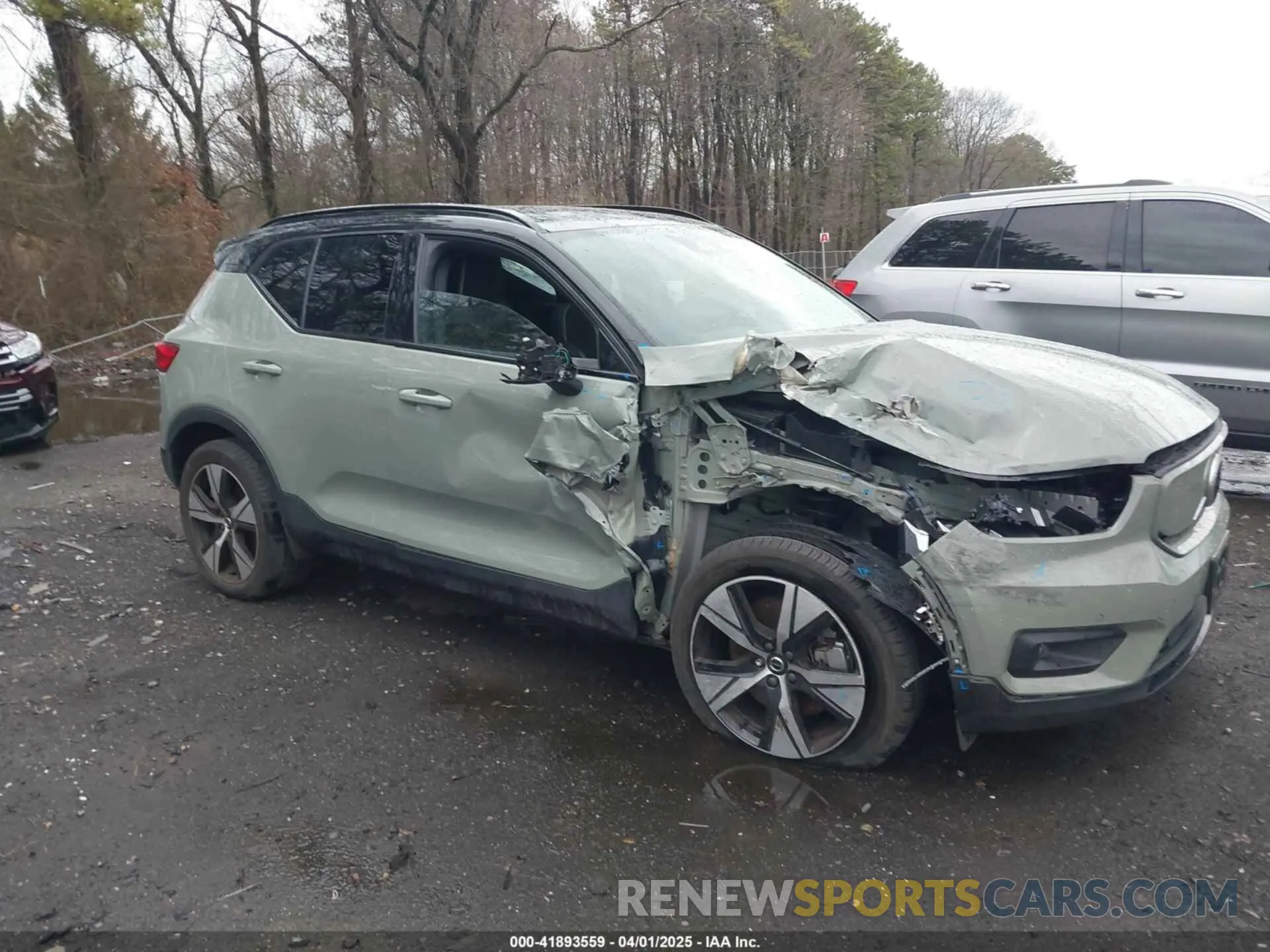 13 Photograph of a damaged car YV4ED3UR4M2525316 VOLVO XC40 RECHARGE PURE ELECTRIC 2021