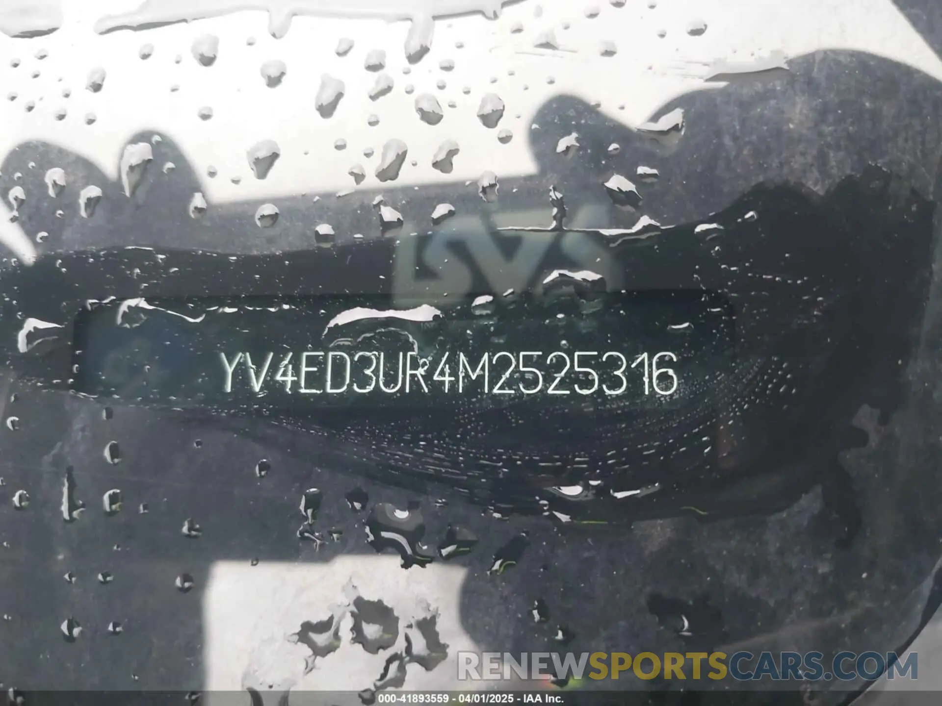 19 Photograph of a damaged car YV4ED3UR4M2525316 VOLVO XC40 RECHARGE PURE ELECTRIC 2021