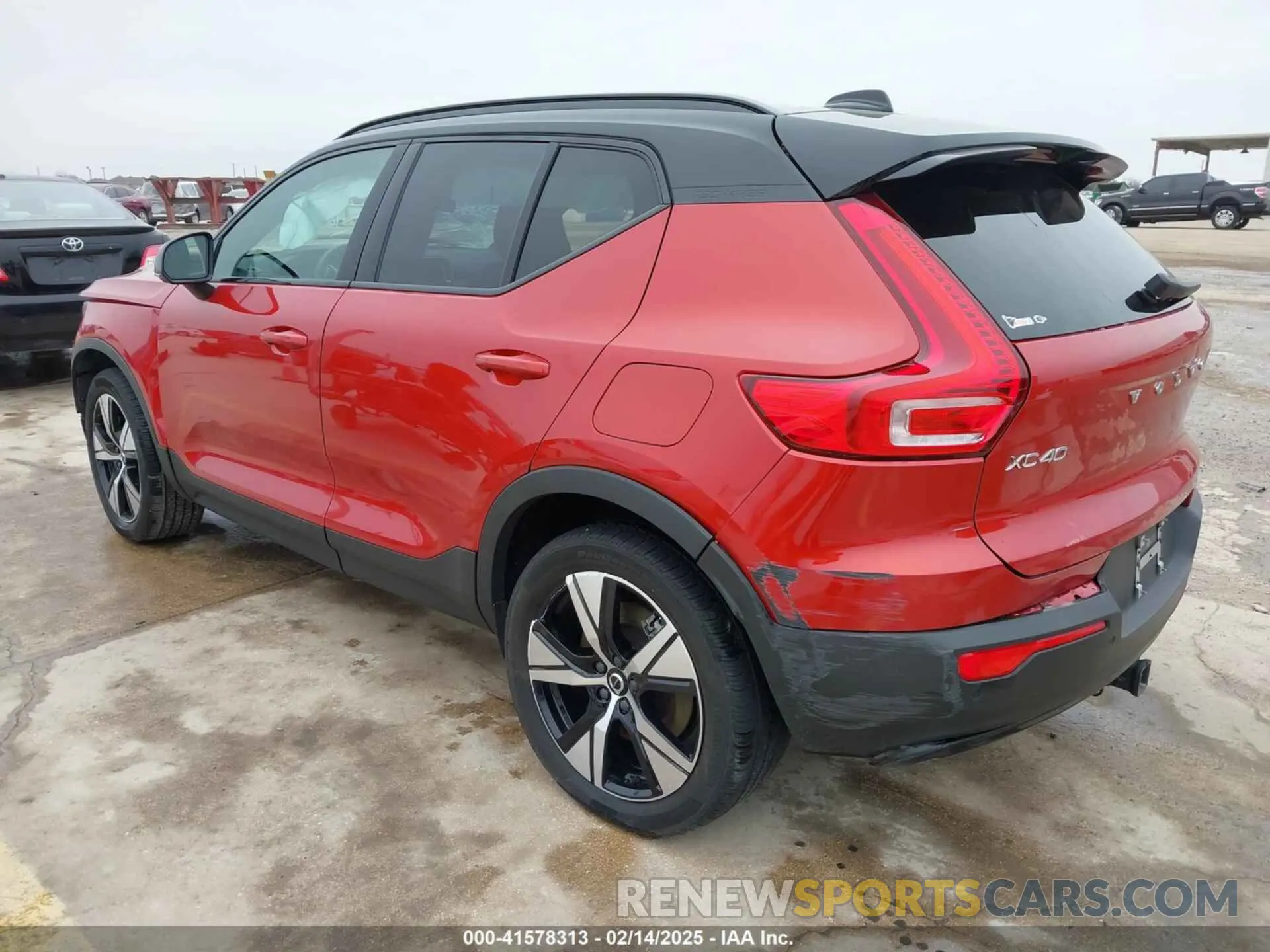 3 Photograph of a damaged car YV4ED3UR7M2564563 VOLVO XC40 RECHARGE PURE ELECTRIC 2021