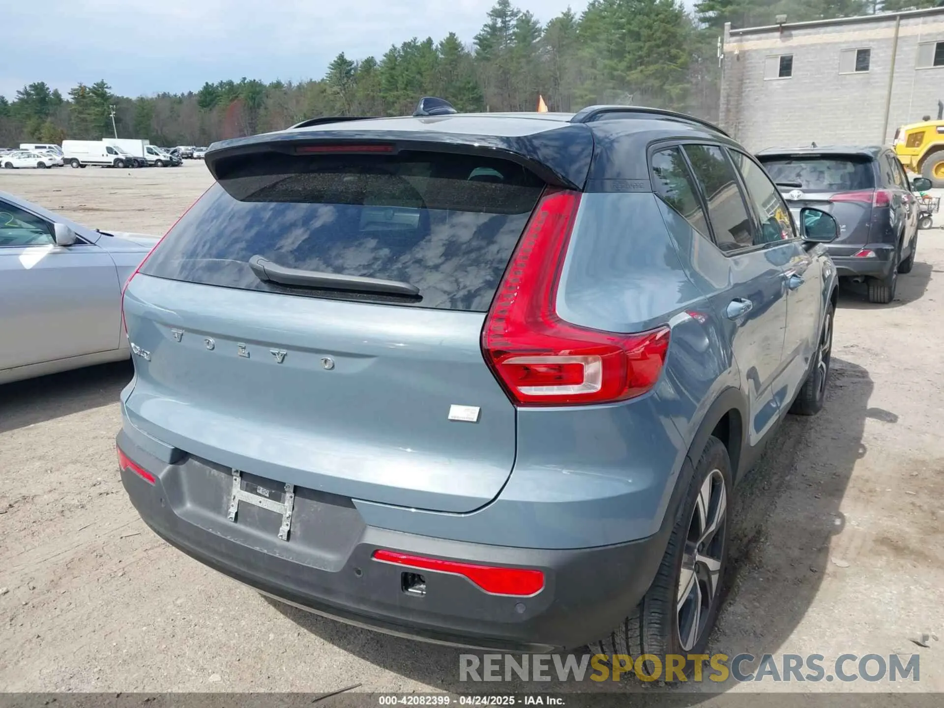 4 Photograph of a damaged car YV4ED3UR9M2600401 VOLVO XC40 RECHARGE PURE ELECTRIC 2021