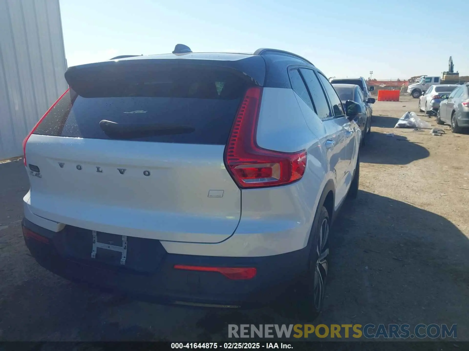 4 Photograph of a damaged car YV4ED3URXM2538118 VOLVO XC40 RECHARGE PURE ELECTRIC 2021