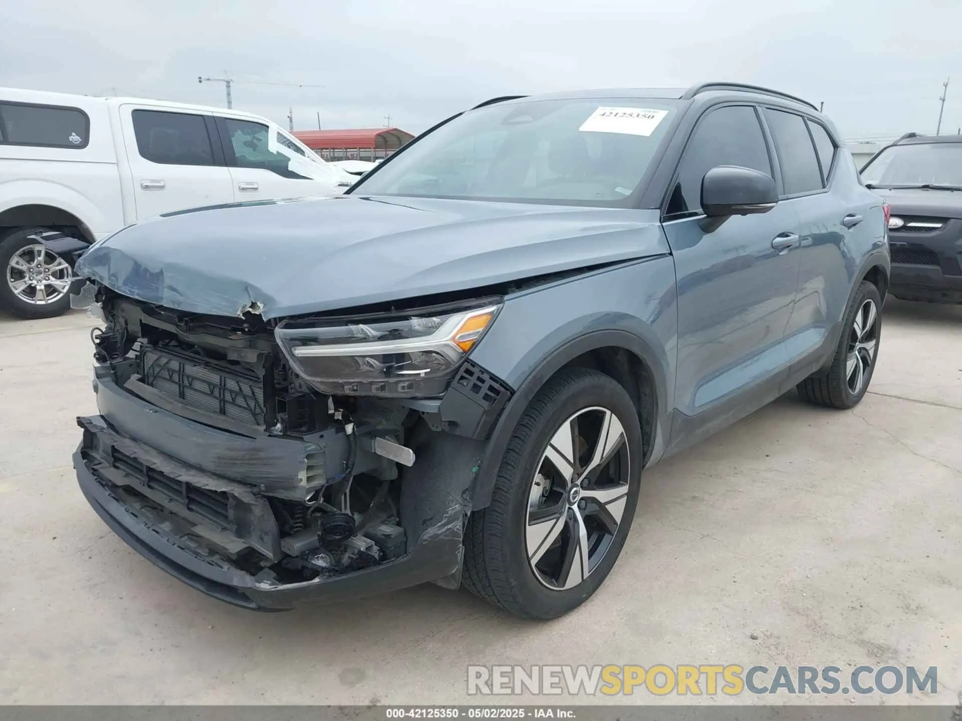 2 Photograph of a damaged car YV4ED3UR9N2692112 VOLVO XC40 RECHARGE PURE ELECTRIC 2022