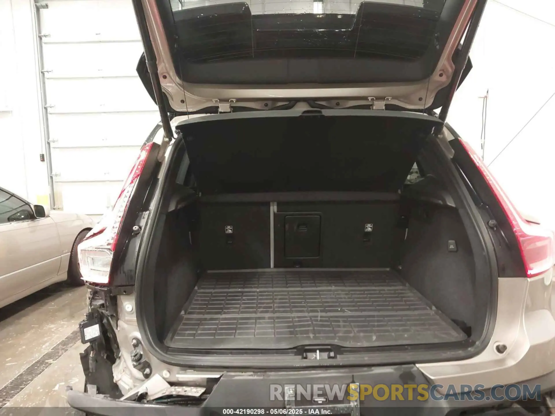 20 Photograph of a damaged car YV4ED3UM1P2023016 VOLVO XC40 RECHARGE PURE ELECTRIC 2023