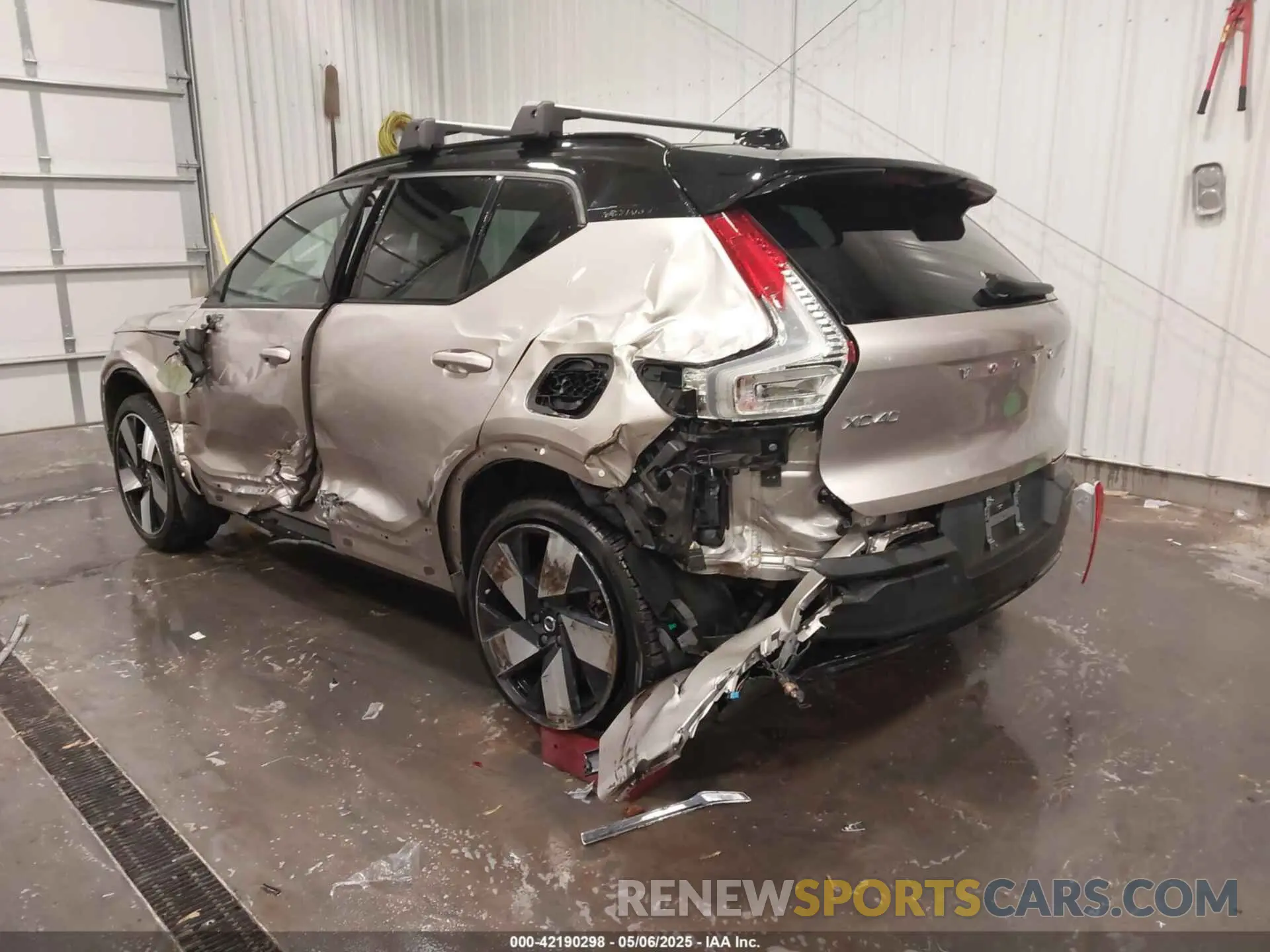 6 Photograph of a damaged car YV4ED3UM1P2023016 VOLVO XC40 RECHARGE PURE ELECTRIC 2023