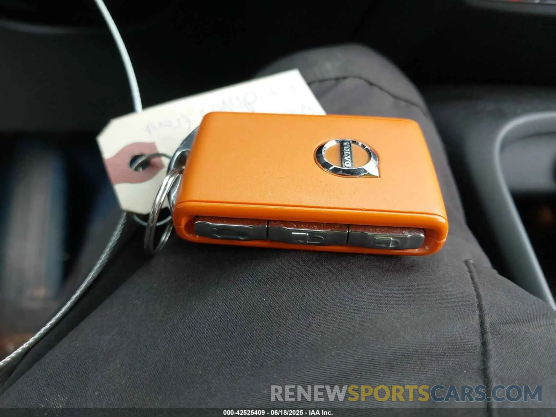 11 Photograph of a damaged car YV4ED3UM1P2058851 VOLVO XC40 RECHARGE PURE ELECTRIC 2023