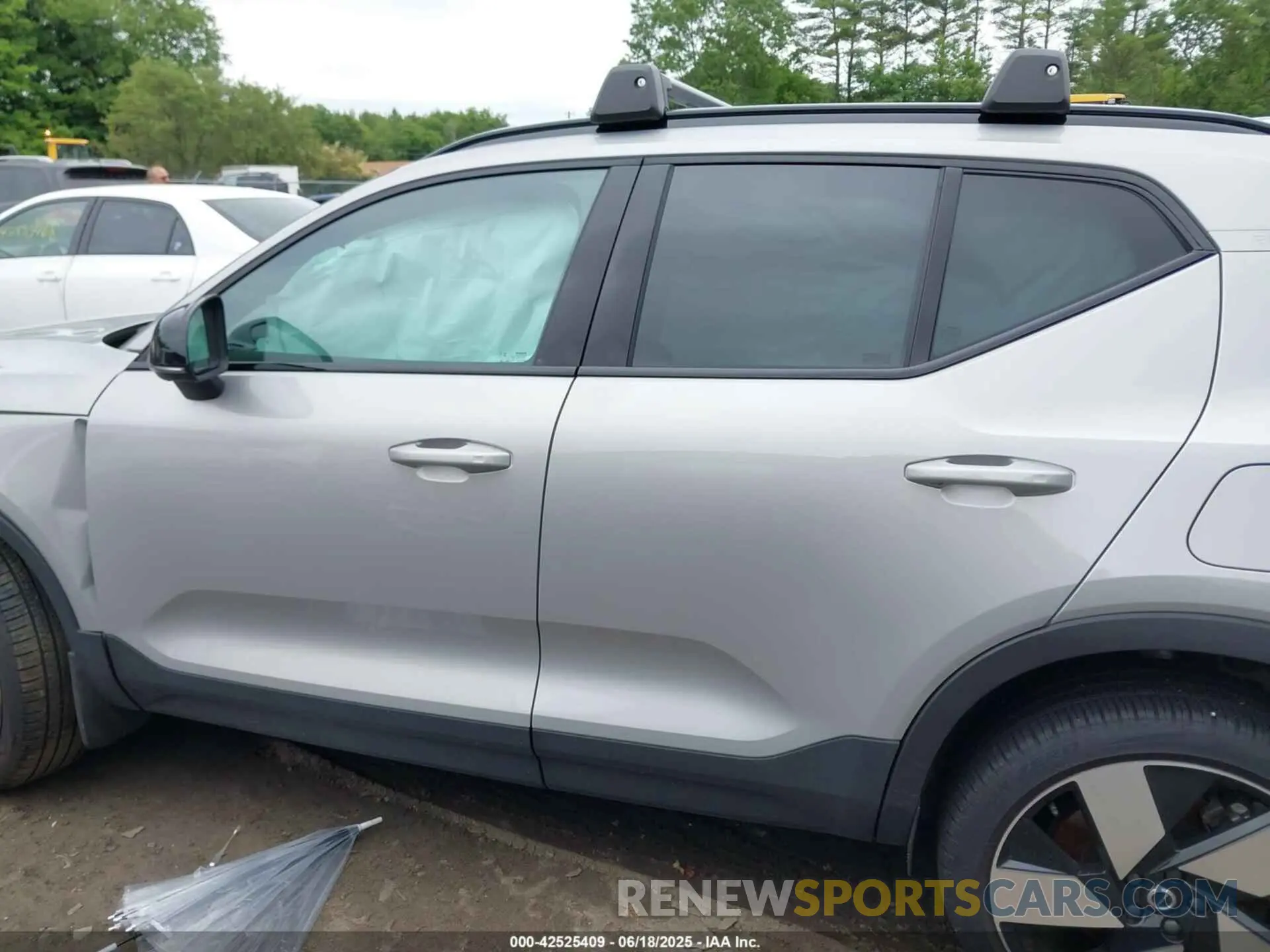 14 Photograph of a damaged car YV4ED3UM1P2058851 VOLVO XC40 RECHARGE PURE ELECTRIC 2023