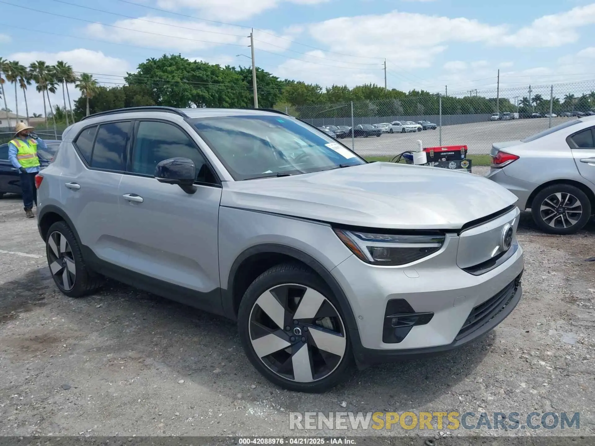 1 Photograph of a damaged car YV4ED3UM5P2029904 VOLVO XC40 RECHARGE PURE ELECTRIC 2023
