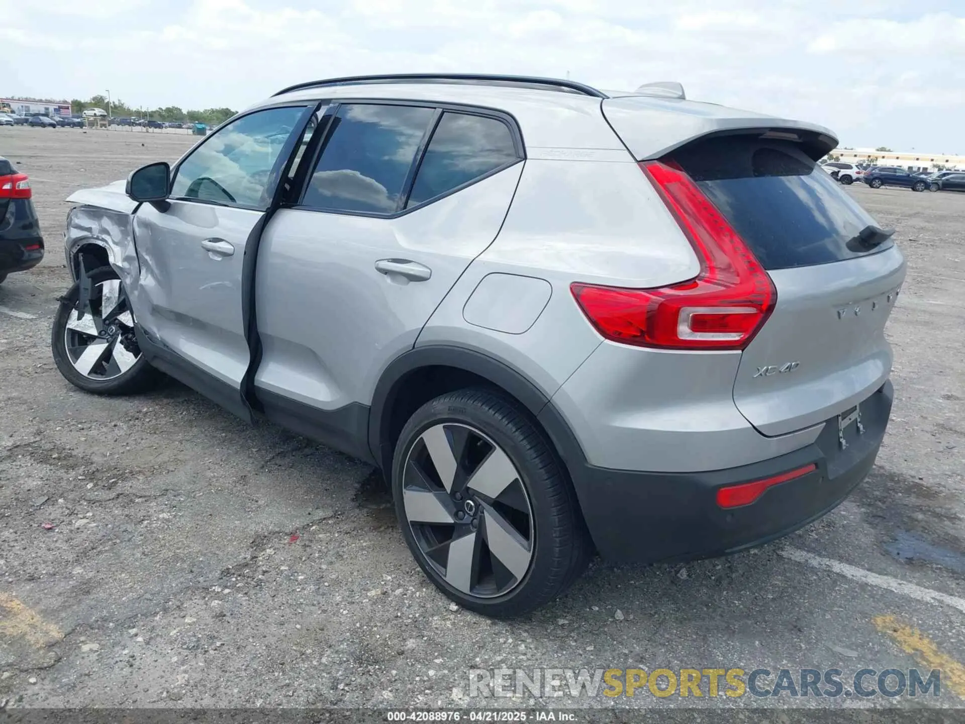 3 Photograph of a damaged car YV4ED3UM5P2029904 VOLVO XC40 RECHARGE PURE ELECTRIC 2023
