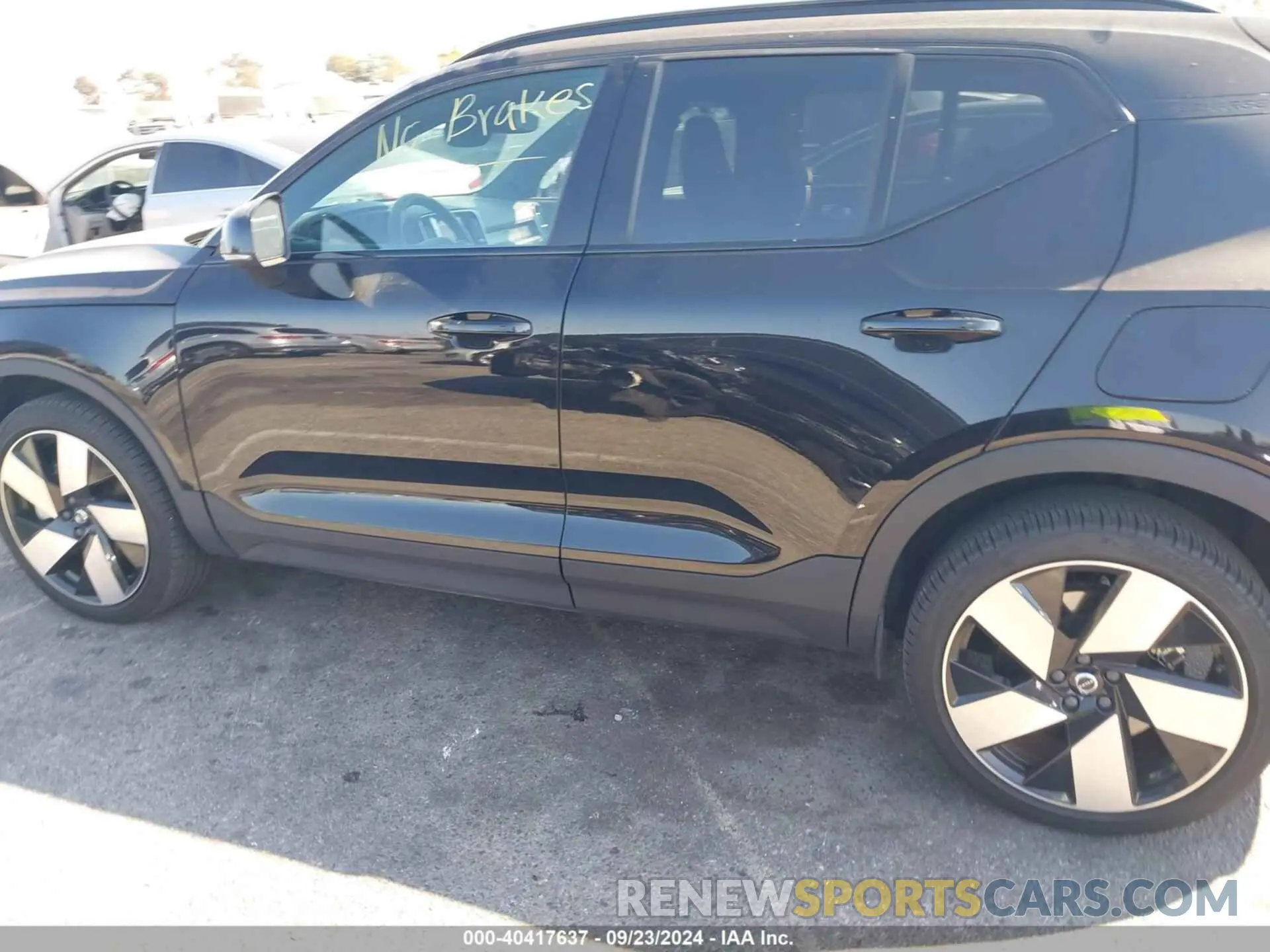 14 Photograph of a damaged car YV4ED3UM7P2951381 VOLVO XC40 RECHARGE PURE ELECTRIC 2023