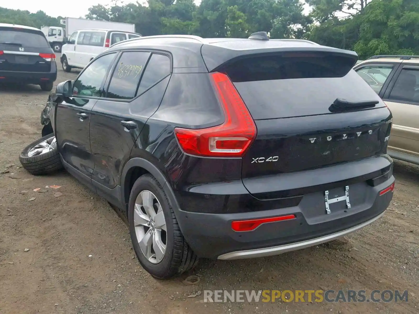 3 Photograph of a damaged car YV4162UK2K2131624 VOLVO XC40 T5 2019