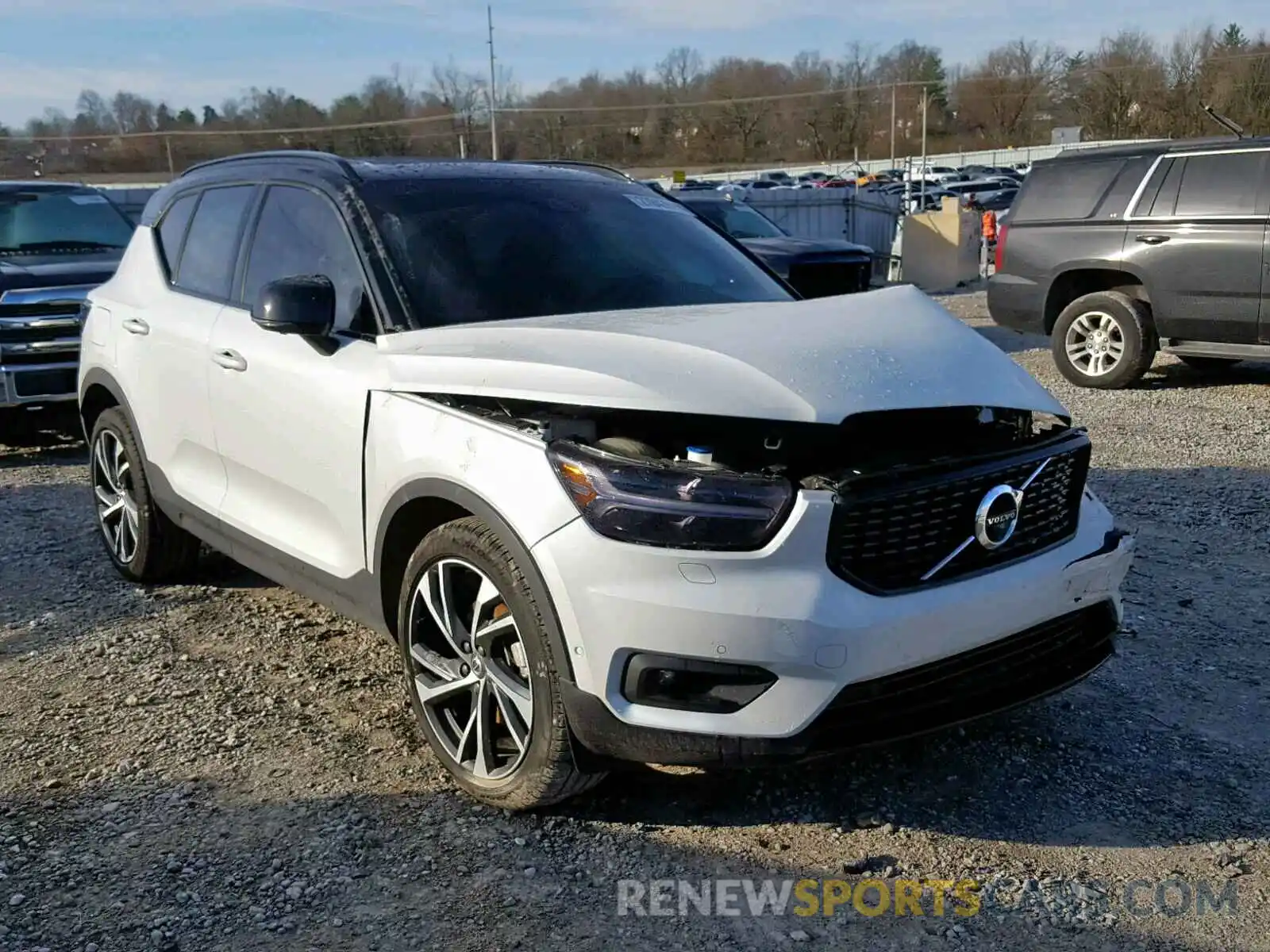 1 Photograph of a damaged car YV4162XZ0K2007425 VOLVO XC40 T5 2019