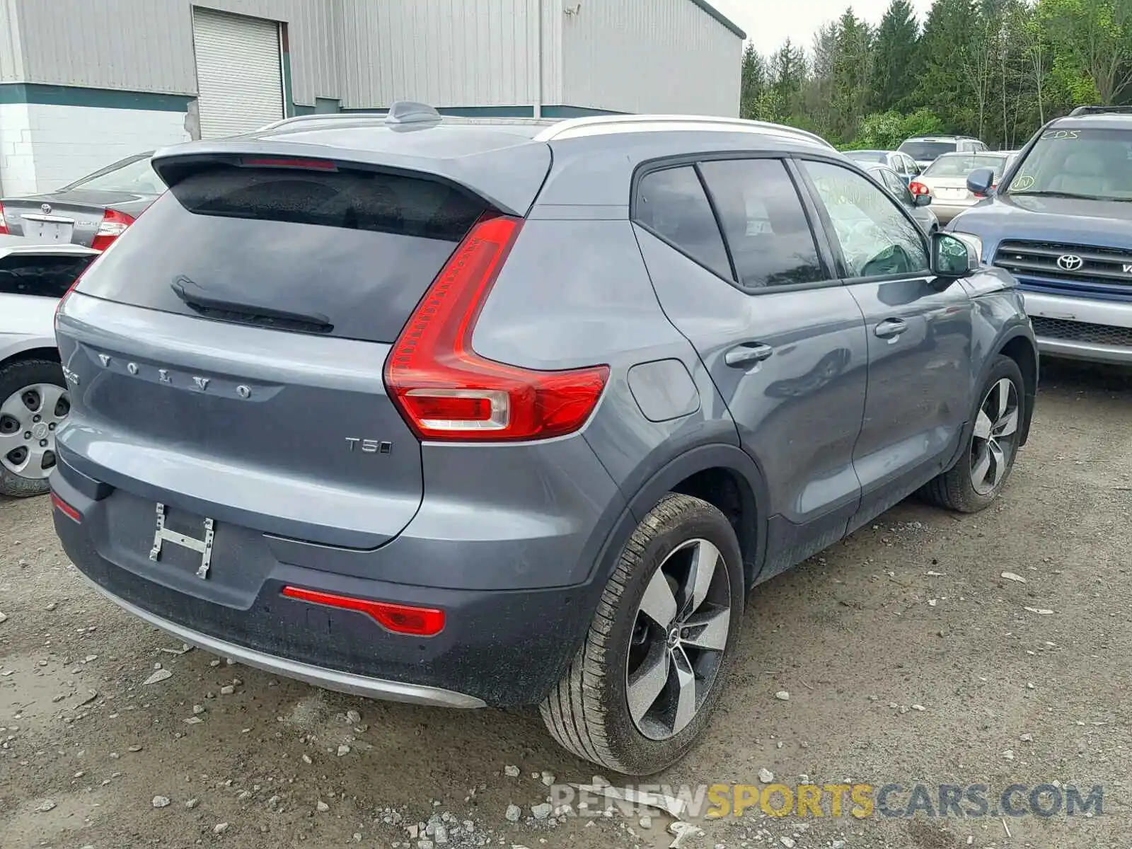 4 Photograph of a damaged car YV4162XZ6K2007736 VOLVO XC40 T5 2019