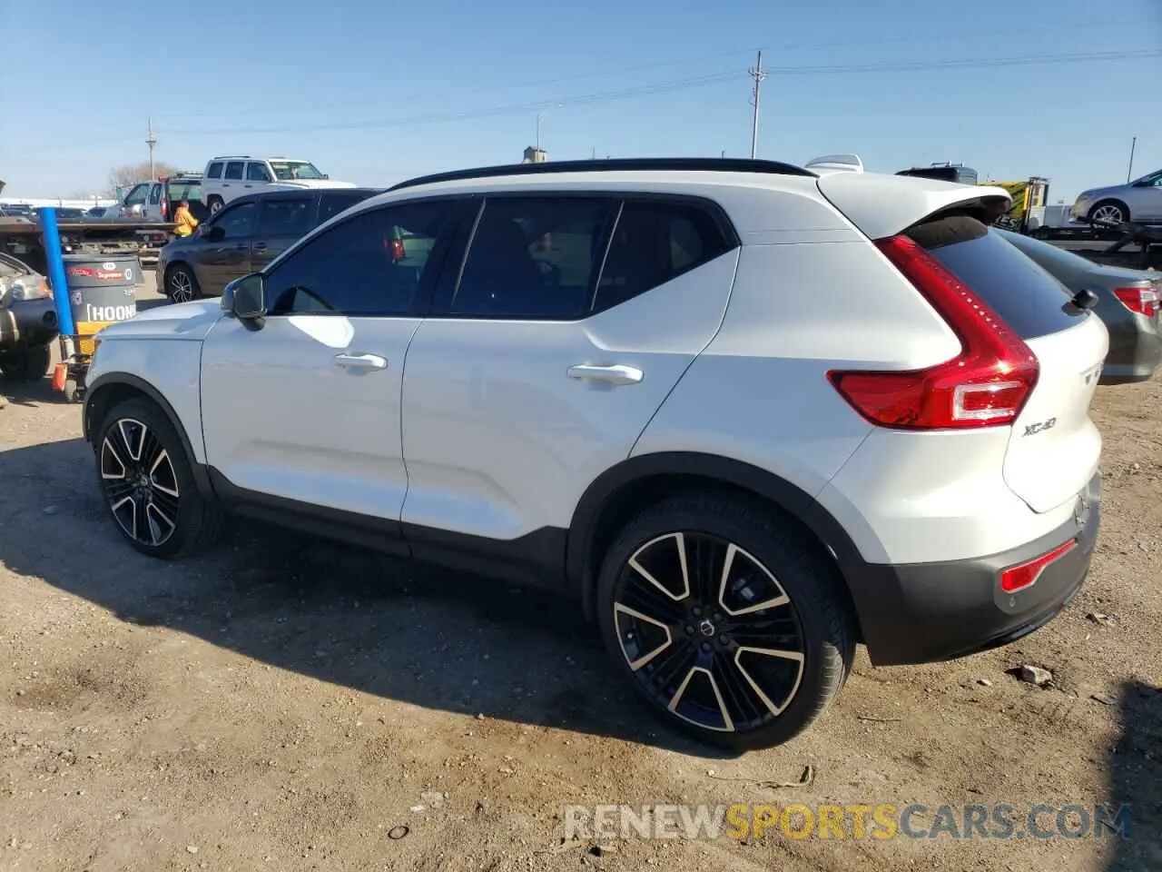 2 Photograph of a damaged car YV4L12UX4P2003752 VOLVO XC40 ULTIM 2023