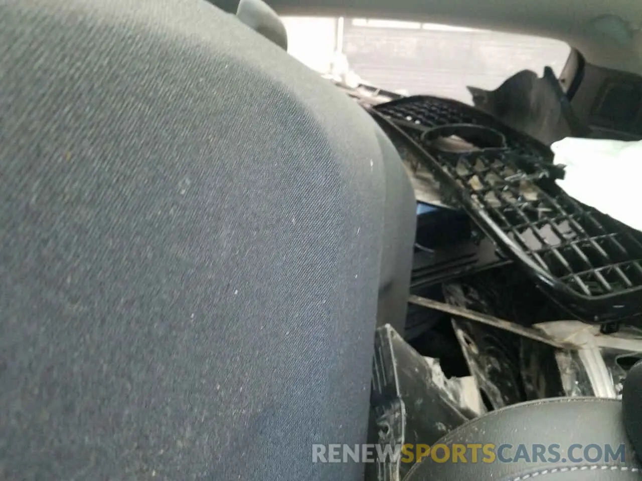 10 Photograph of a damaged car YV4L12UX8P2952575 VOLVO XC40 ULTIM 2023