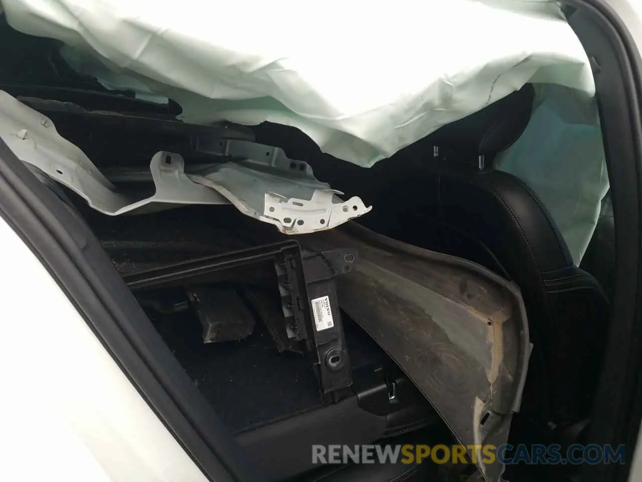 11 Photograph of a damaged car YV4L12UX8P2952575 VOLVO XC40 ULTIM 2023