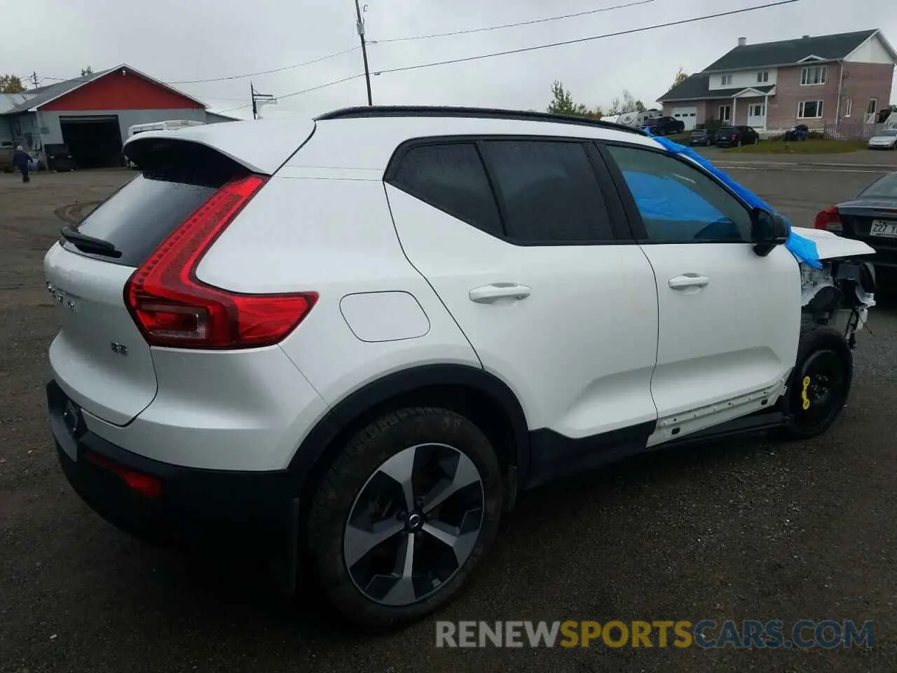 3 Photograph of a damaged car YV4L12UX8P2952575 VOLVO XC40 ULTIM 2023