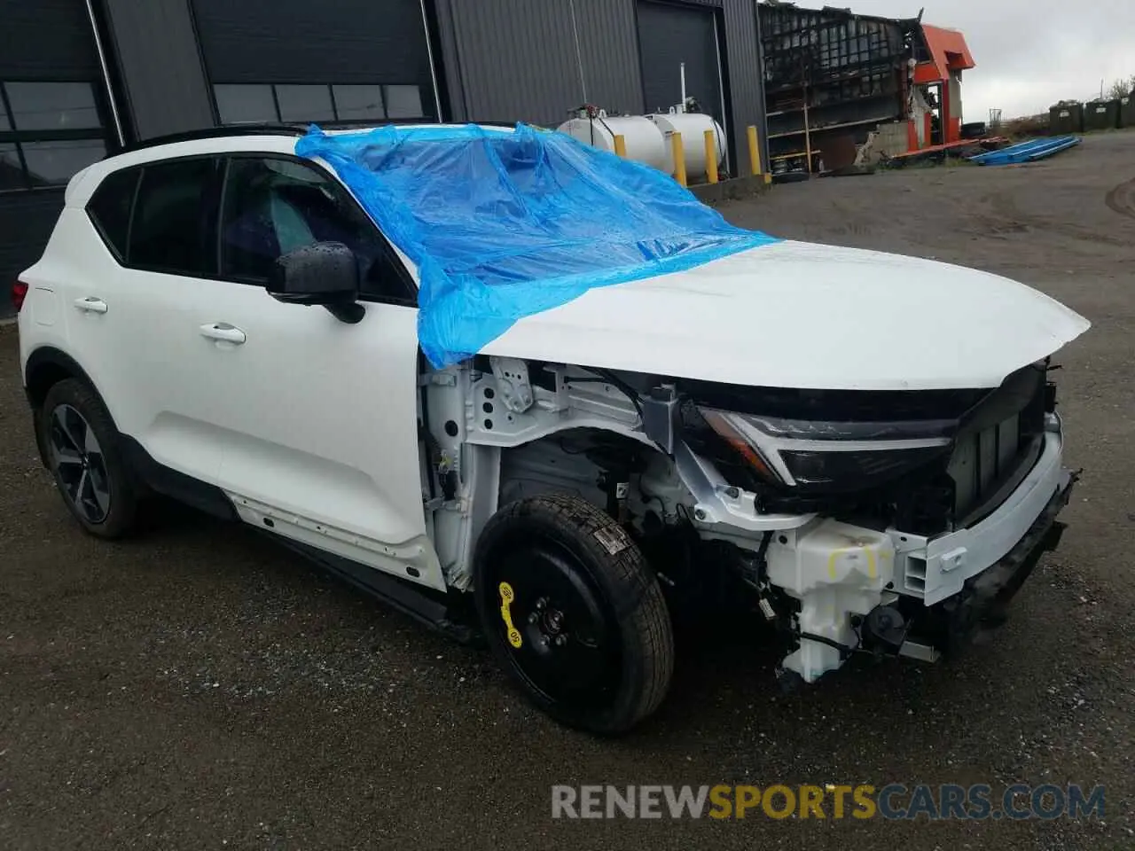 4 Photograph of a damaged car YV4L12UX8P2952575 VOLVO XC40 ULTIM 2023
