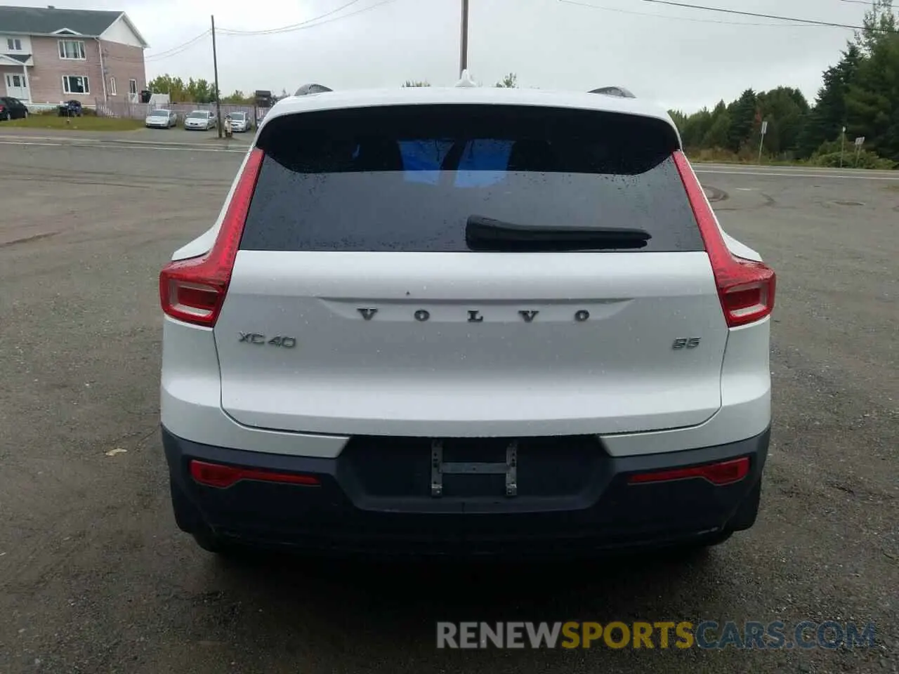 6 Photograph of a damaged car YV4L12UX8P2952575 VOLVO XC40 ULTIM 2023