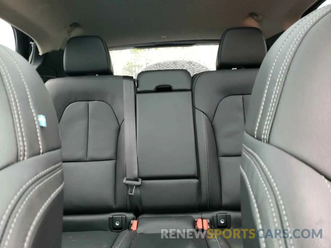 10 Photograph of a damaged car YV4L12UF0R2364650 VOLVO XC40 ULTIM 2024
