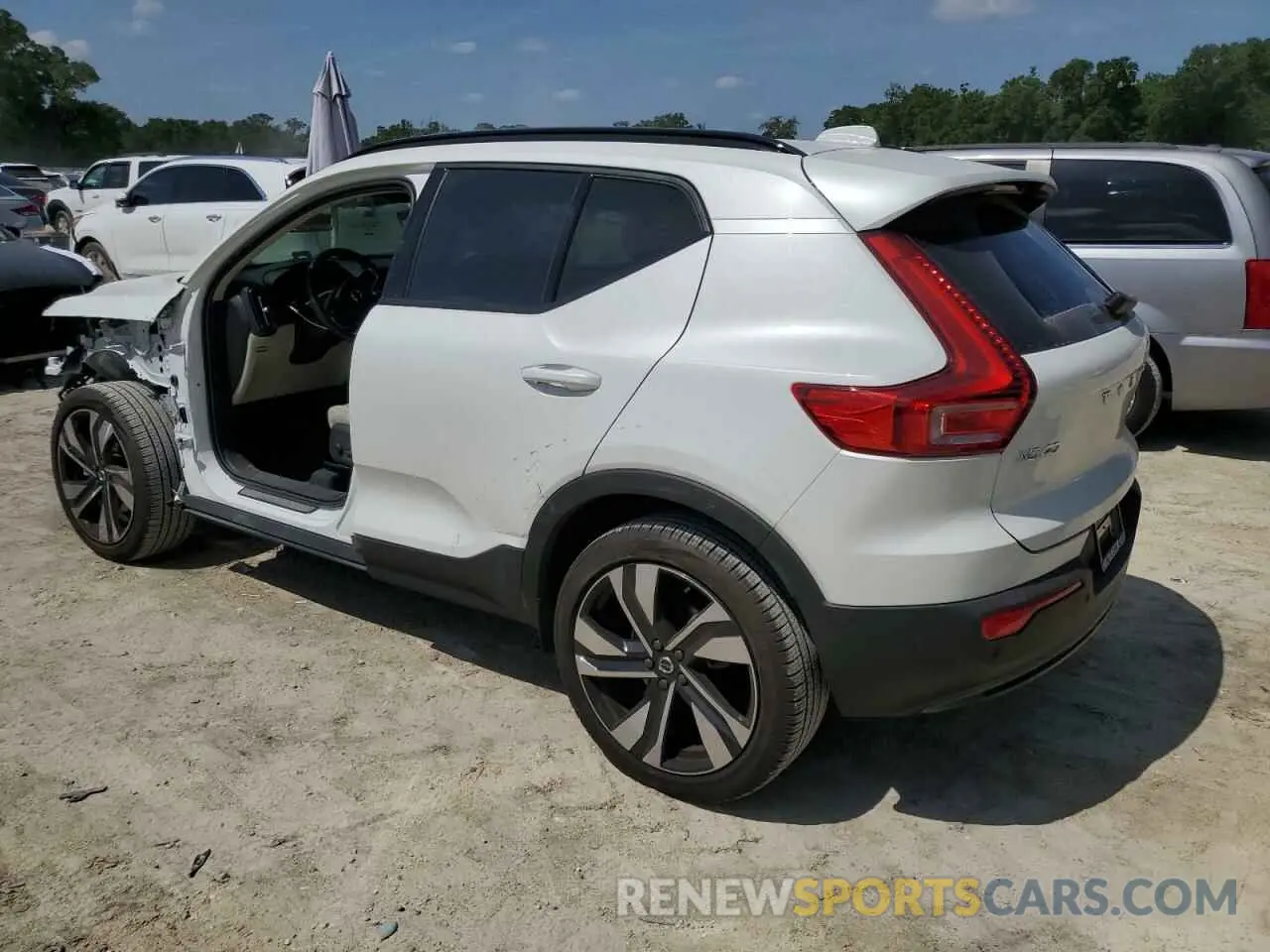 2 Photograph of a damaged car YV4L12UM7R2314522 VOLVO XC40 ULTIM 2024