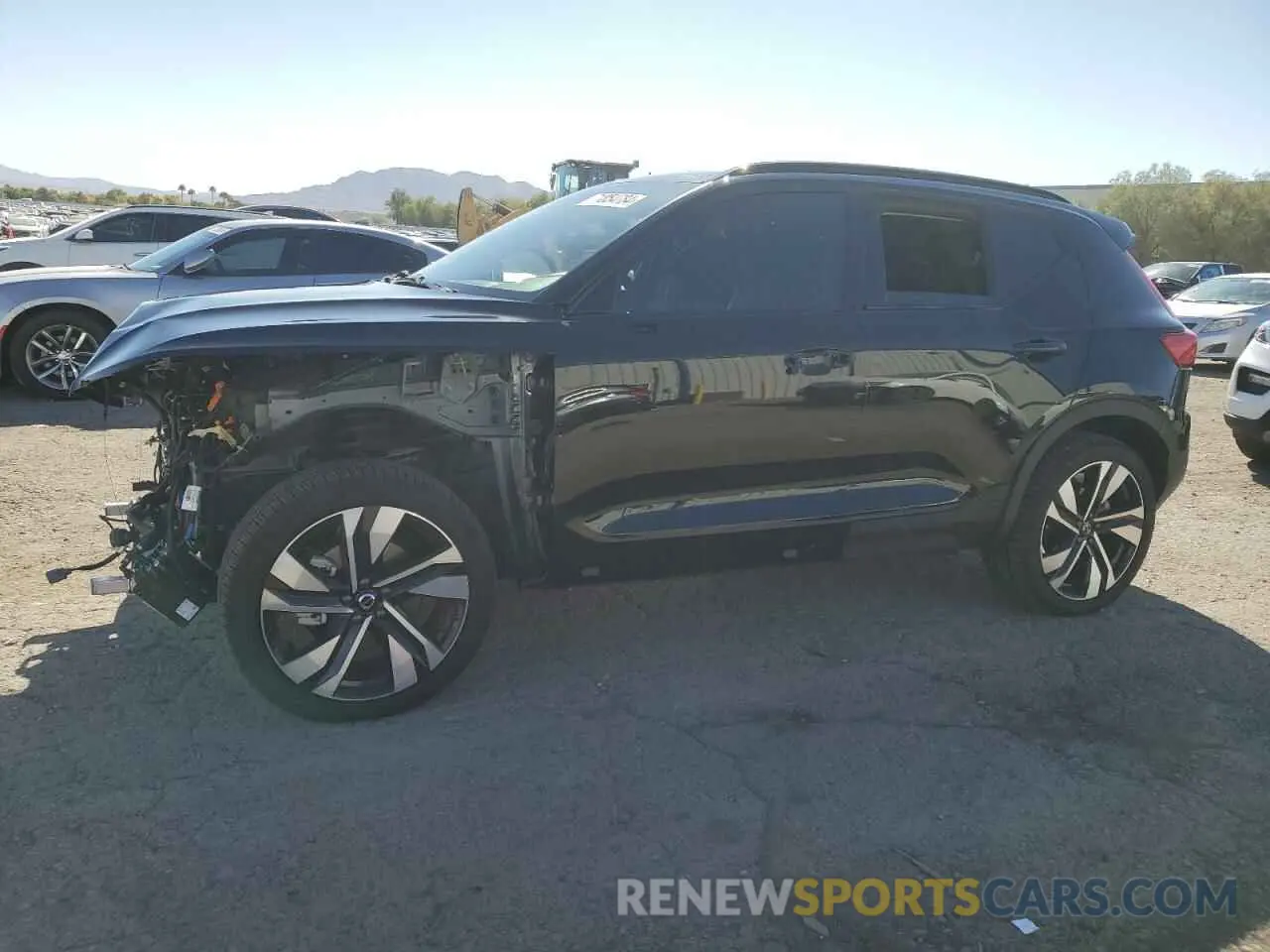 1 Photograph of a damaged car YV4L12UM8R2308079 VOLVO XC40 ULTIM 2024