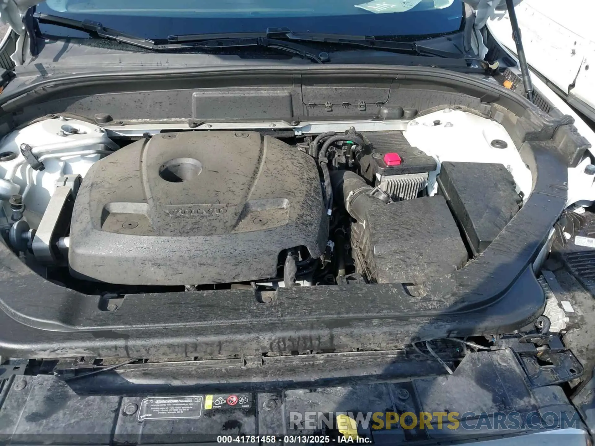 10 Photograph of a damaged car LYV102DK0KB219297 VOLVO XC60 2019