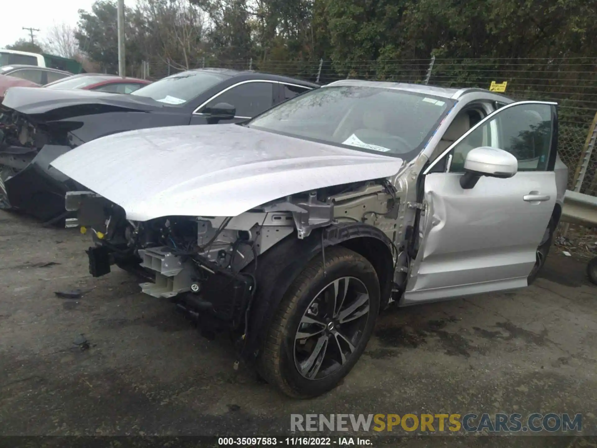 2 Photograph of a damaged car LYV102DK1KB315603 VOLVO XC60 2019