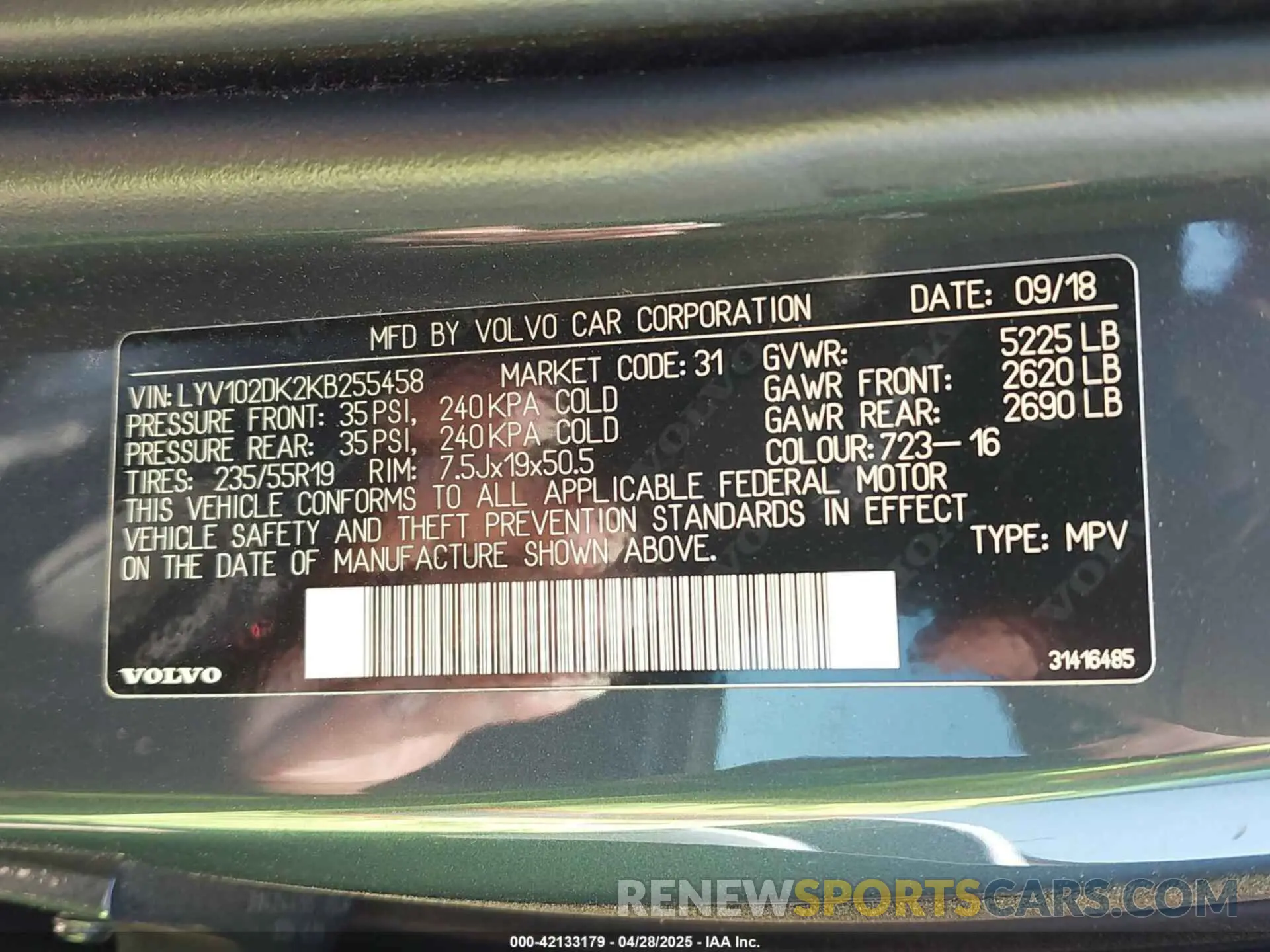 9 Photograph of a damaged car LYV102DK2KB255458 VOLVO XC60 2019