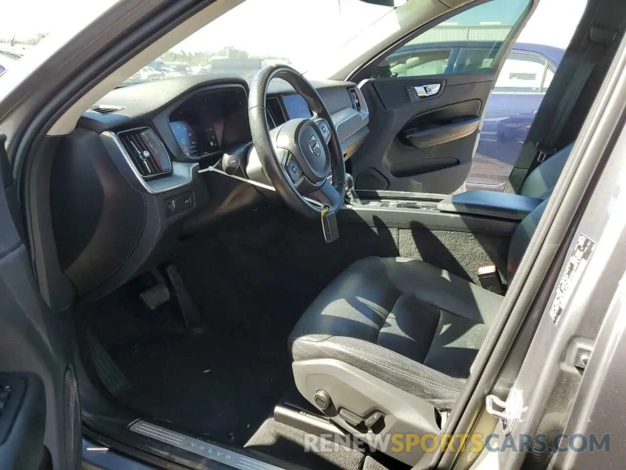7 Photograph of a damaged car LYV102DK3KB297802 VOLVO XC60 2019