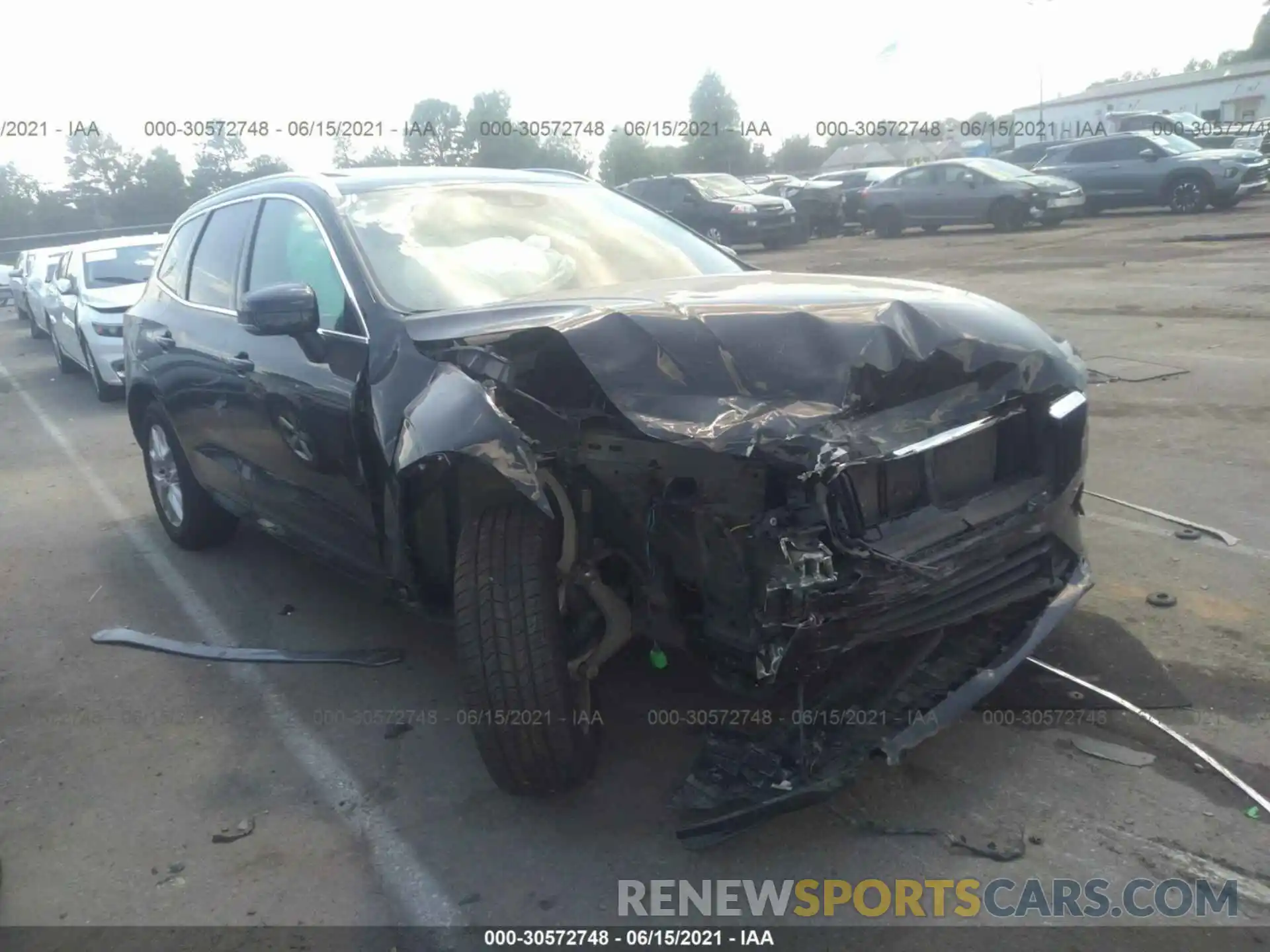 1 Photograph of a damaged car LYV102DK3KB305901 VOLVO XC60 2019