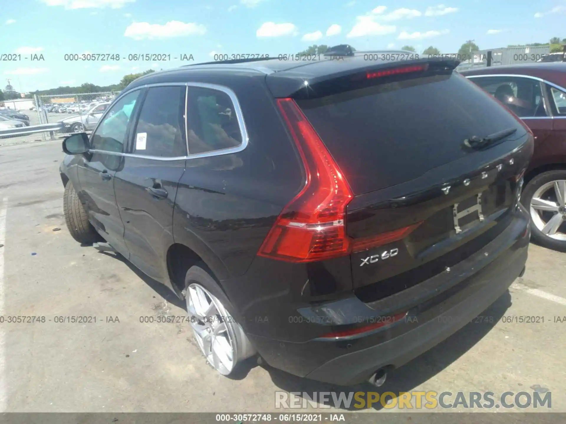 3 Photograph of a damaged car LYV102DK3KB305901 VOLVO XC60 2019