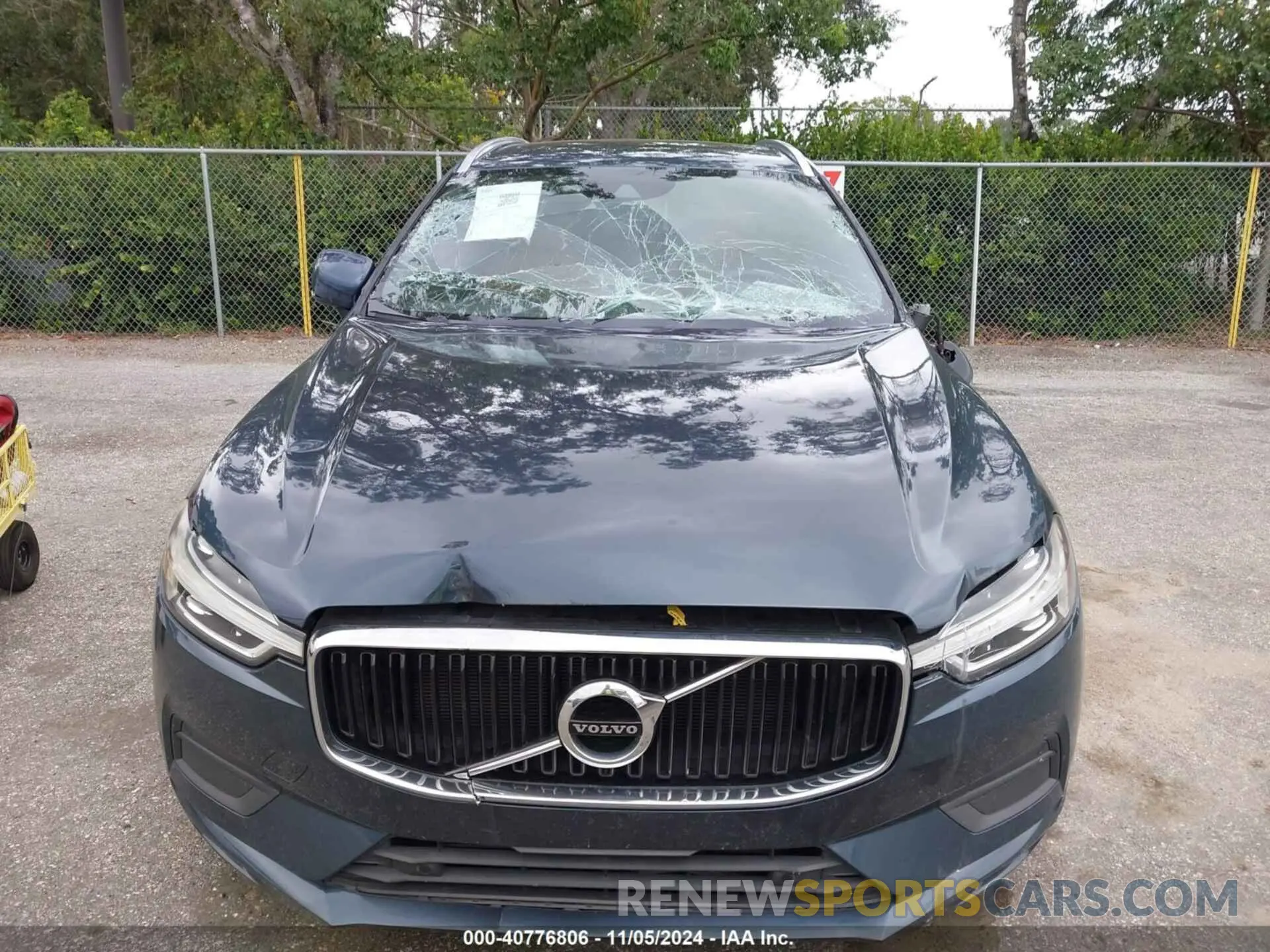 12 Photograph of a damaged car LYV102DK6KB233284 VOLVO XC60 2019