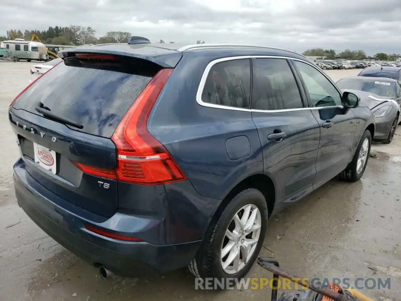 4 Photograph of a damaged car LYV102DK6KB376526 VOLVO XC60 2019