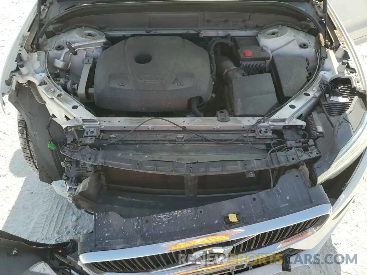 12 Photograph of a damaged car LYV102DK8KB326713 VOLVO XC60 2019
