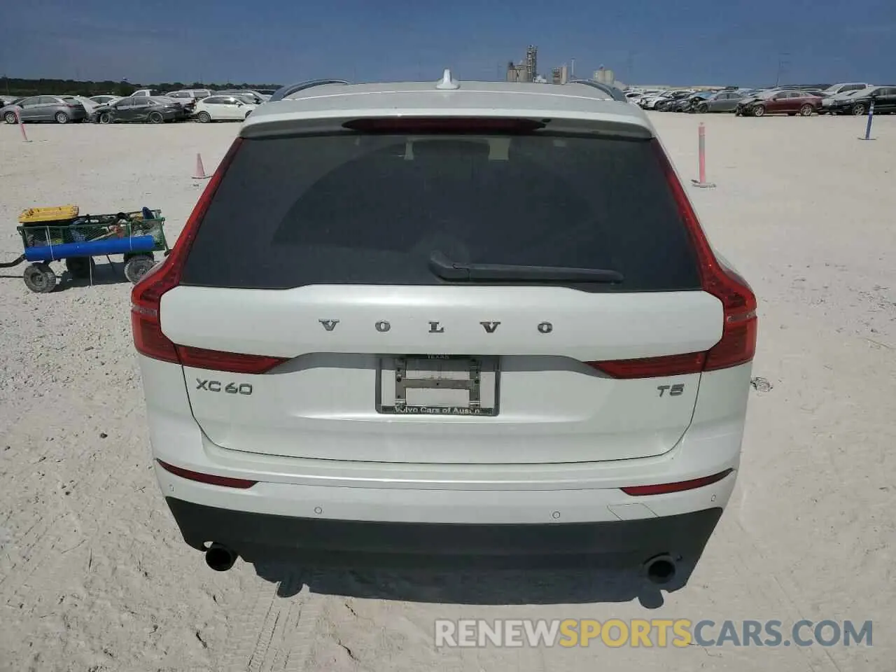 6 Photograph of a damaged car LYV102DK8KB326713 VOLVO XC60 2019