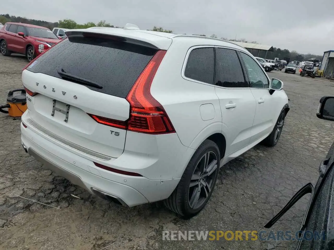 3 Photograph of a damaged car LYV102DK9KB248023 VOLVO XC60 2019