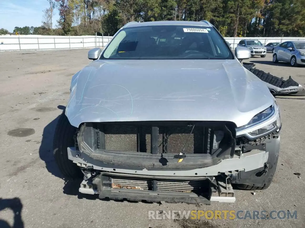 5 Photograph of a damaged car LYV102DK9KB325618 VOLVO XC60 2019
