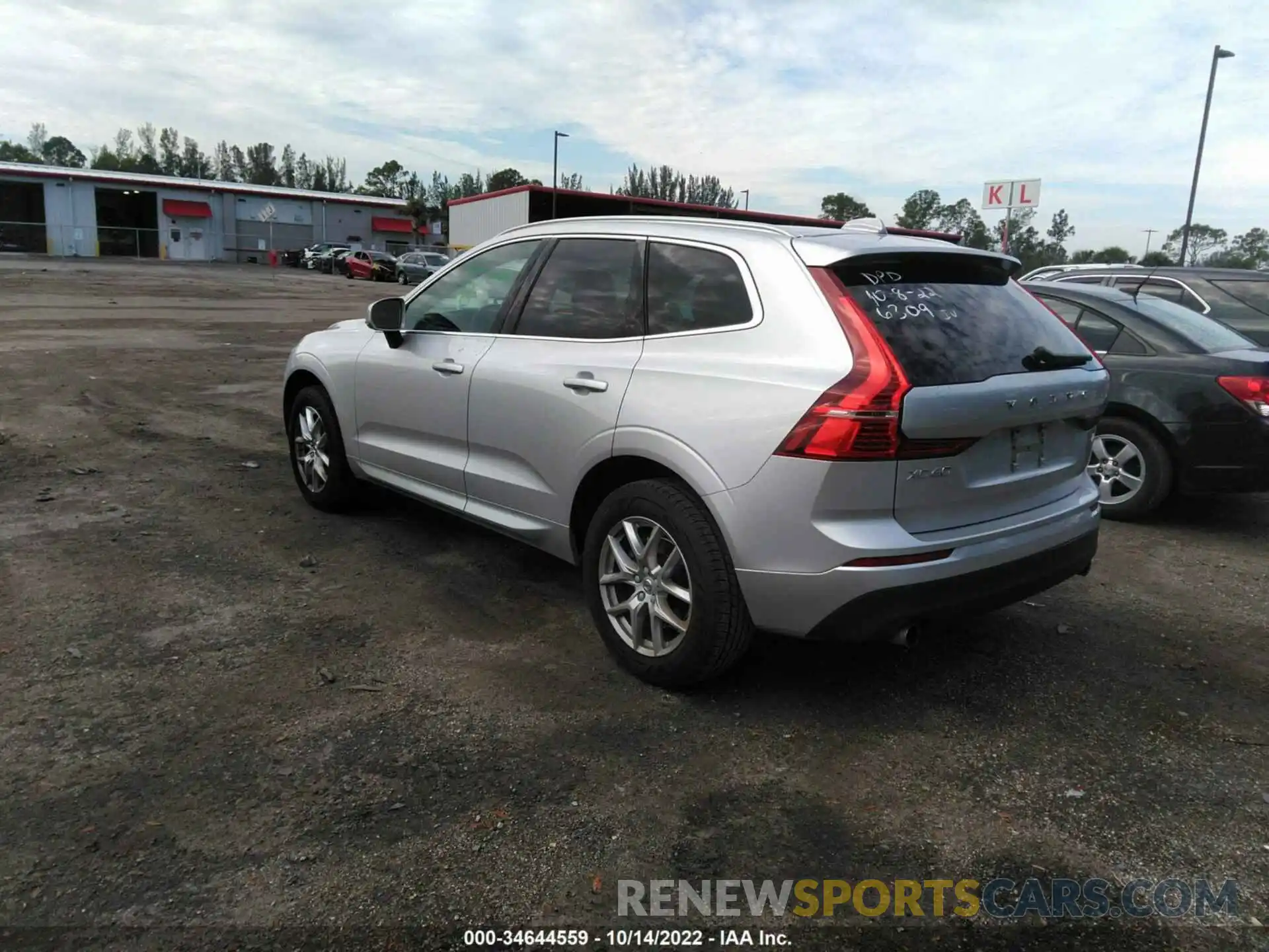 3 Photograph of a damaged car LYV102DK9KB376309 VOLVO XC60 2019