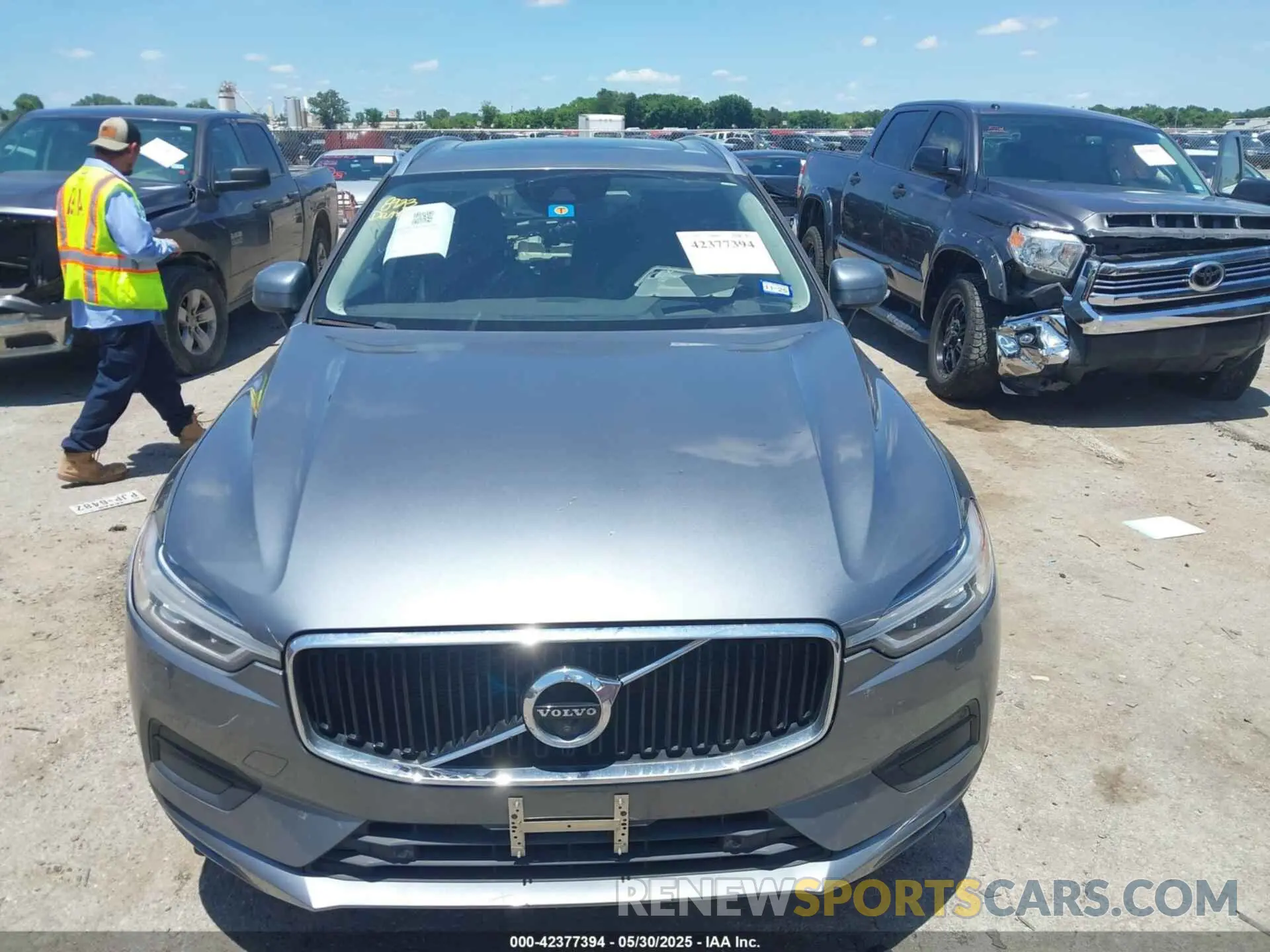 12 Photograph of a damaged car LYV102DKXKB224961 VOLVO XC60 2019