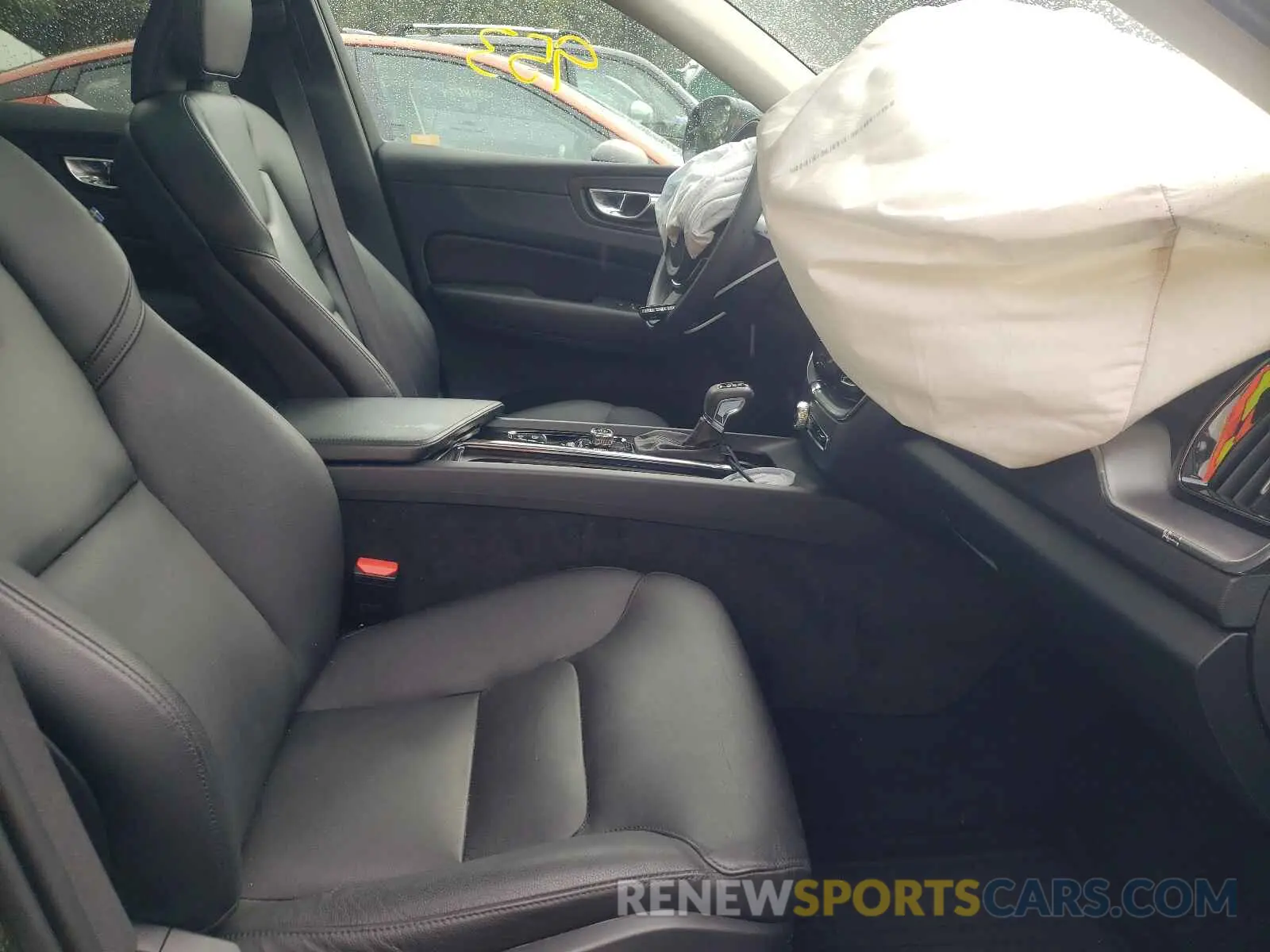 5 Photograph of a damaged car LYV102DKXKB326793 VOLVO XC60 2019