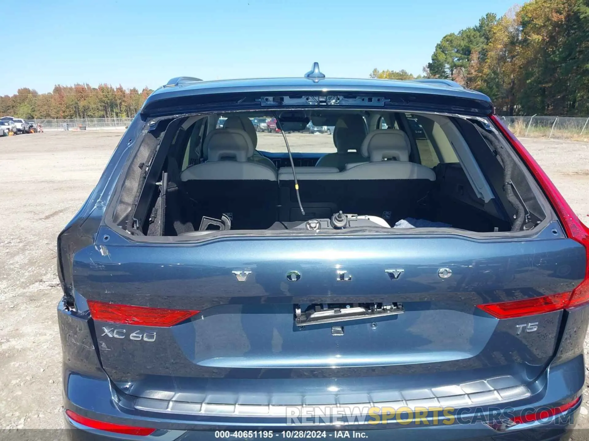 6 Photograph of a damaged car LYV102DL0KB239509 VOLVO XC60 2019